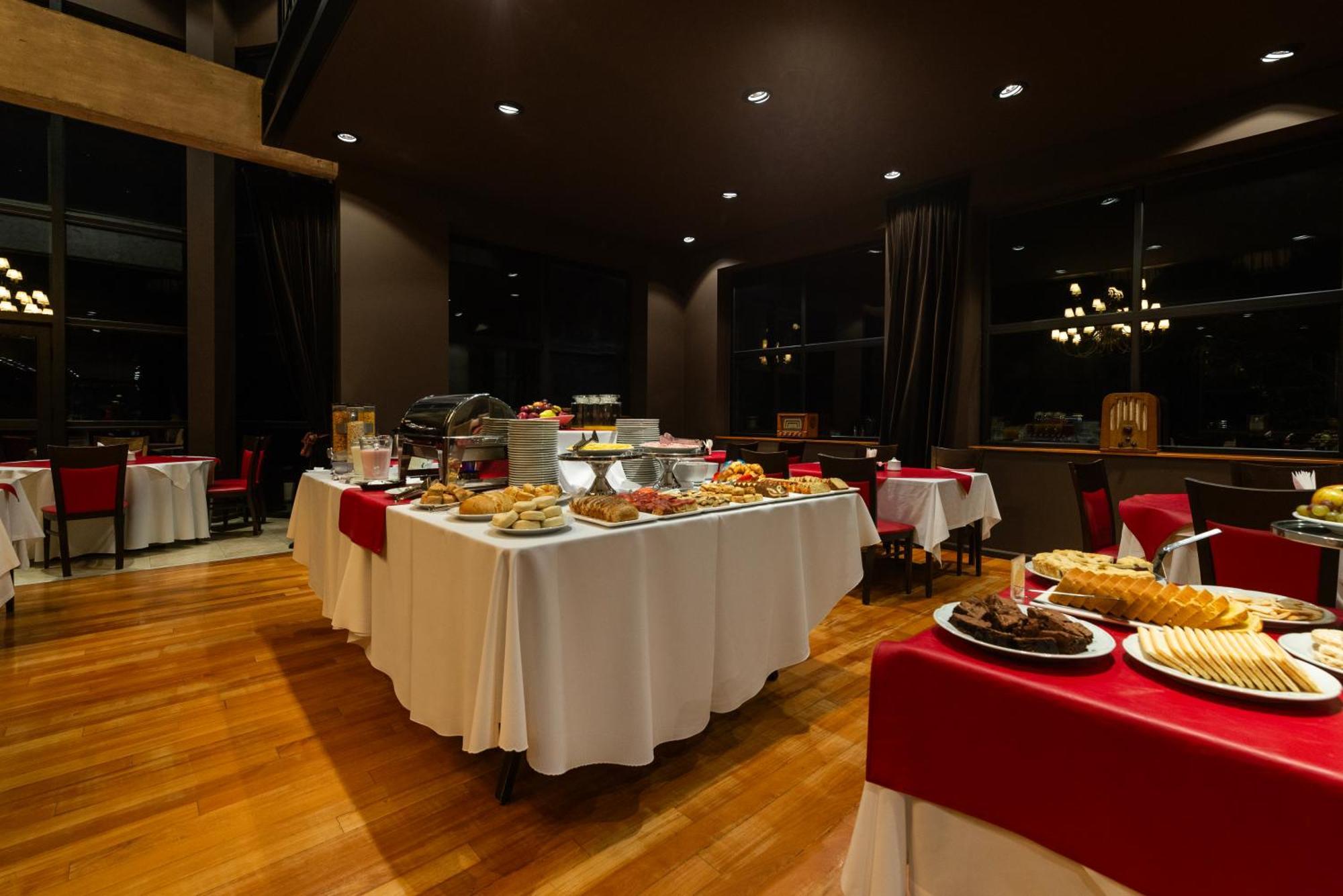 Howard Johnson Plaza Jujuy San Salvador de Jujuy Exteriér fotografie